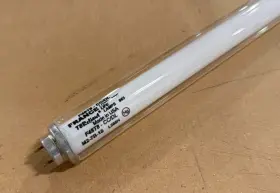 F48t8-cc Aura France F48t8-cc/dl - Encased 32w T8 Reliant 6500k Long Life 60 000hrs Sign Bulb