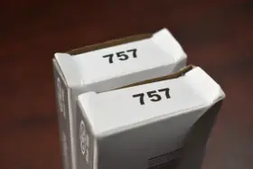 T3.25 Cec Industries 014271021688 Lot Of 20 #757 2.24w 28v 0.08a Mini Bulb #3