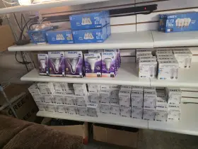 1001-823-588 Cree Philips Led Lights Recessed Lighting Power Boxes Selling As A Lot