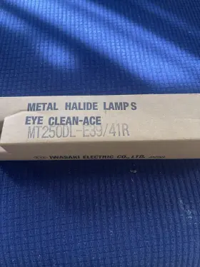 Mt250dl-e39 Eye Mt250dl-e39/41r Iwasaki Electric Clean-ace Metal Halide Lamp E39/41r Socket