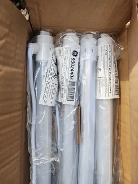 Ledt12ho-42-d Ge 93024405 12 Pack - 42 Inch Daylight Led Lamp / #2
