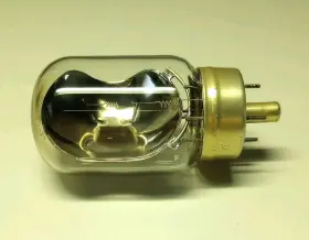 Instamatic-m68 Ge Replacement Bulb For Kodak 150w 125v Instamatic-m68 Ge Replacement Bulb For Kodak 150w 125v