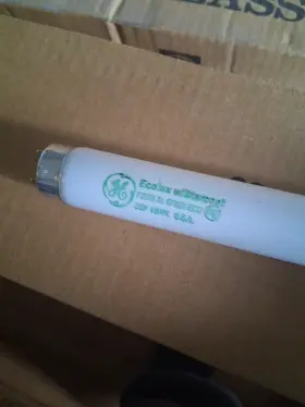 F25t8xlspx35eco General Electric F25t8/xl/spx35/eco / New In Box F25t8xlspx35eco General Electric F25t8/xl/spx35/eco / New In Box