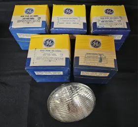 Ge200par46 General Electric Ge200par46/3mfl 5 Med Flood Side Prong Sealed Beam Lamp 200w