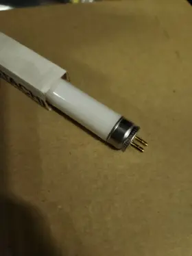 Ft5cw Hitachi Case Of 40 F4t5/cw Fluorescent Lamp 4 Watt Made In Japan Ft5cw Hitachi Case Of 40 F4t5/cw Fluorescent Lamp 4 Watt Made In Japan