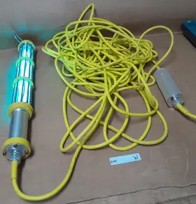 K&h Industries Ep215-161-100 K&h Fluorescent Portable Location Lamp R465 W