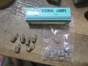 B2313 Or 16 Miniature Lamps Light Bulbs 130v 20ma Ba9 Base B2313 Or 16 Miniature Lamps Light Bulbs 130v 20ma Ba9 Base