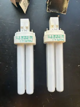 Philips 046677111618 2x Pl-c 13w/usa 2pin 841 Compact Fluorescent Lamps Brand New