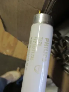Tl735 Philips F17t8/tl735 Lot Of 15 T8 17 Watt Fluorescent Tube Lamp Light Bulb Lb17 #2