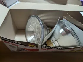 90par38 Phillips 90par38/hal/fl28/ll/120v Pair Halogen Flood Light Bulb Par 38 90w Indoor/outdoor 1370 Lumens New
