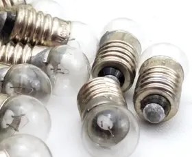 145148 Sanyo Lot Of 13 Ibm 6 Volt 0.5 Watt Miniature Screw Base Lamps #3 145148 Sanyo Lot Of 13 Ibm 6 Volt 0.5 Watt Miniature Screw Base Lamps #3