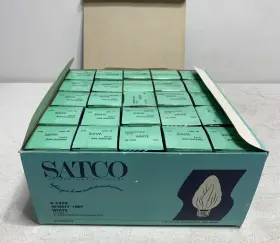 S3368 Satco Decorative Light Bulb 40 Watt 120v White Flame Lot Of 25