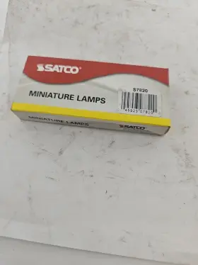 S7820 Satco S7820/1819 Clear Miniature Lamps 1.1w Ba9s 28v 1.19in 2500 Hours 10-pack