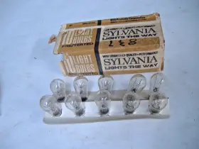 16960 Sylvania 014271024030 20 Bulbs 6 Watt 120 Volt Screw Base E12 Clear 6s-6 120v #837