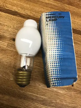 100w-h38-r Sylvania H38 -100watt Mogul Base 100w Mercury Vapor Lamp Bulb 100w-h38-r Sylvania H38 -100watt Mogul Base 100w Mercury Vapor Lamp Bulb