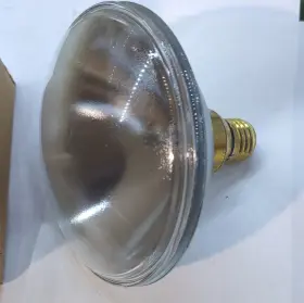125-130v Sylvania 15373-0 200w Par 46/m/nsp Medium Skirted Base Light Bulb