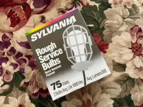 34ea Sylvania 75a/rs/2/rp New 34ea. - 75w 75 A19 Rough Service Frosted Light Bulbs 120v