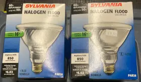 Sylvania 90par/cap/spl/sp9 2 90w Halogen 9 Flood Capsylite Par 38 550 Lumens Light Bulb Replace
