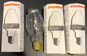 Bt28 Sylvania M250/u M58/e Set Of 4 Metalarc Metal Halide Bulb Bt28 Sylvania M250/u M58/e Set Of 4 Metalarc Metal Halide Bulb
