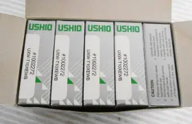 Uxw-t10xewb Ushio 1002272 Bulb Lot Of 5 Uxw-t10xewb Ushio 1002272 Bulb Lot Of 5