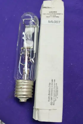 Umh-250 Ushio 5001408 Umh-250/hor/mog/32/t15 250w T15 E39 Metal Halide Bulb - Nos